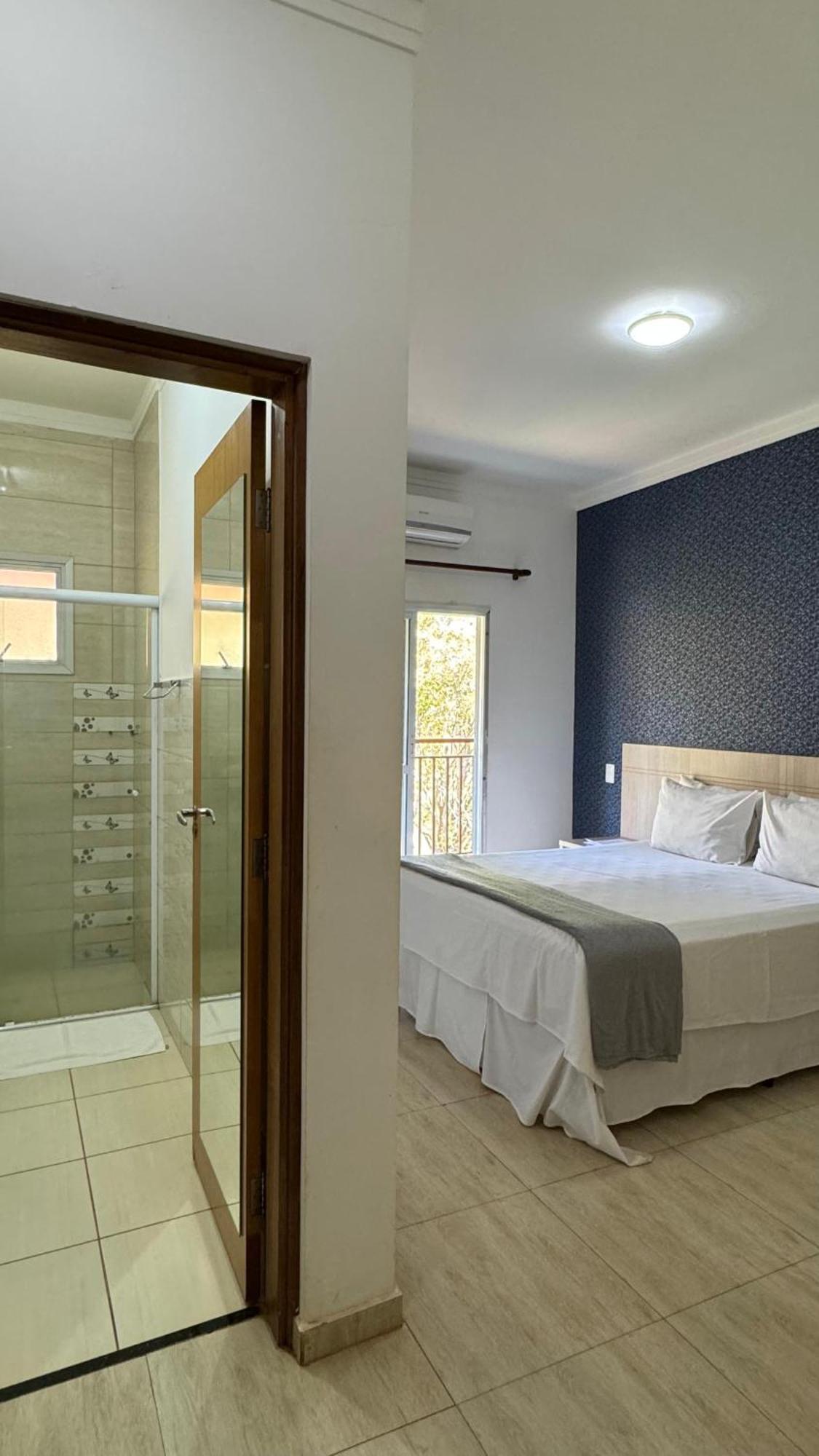 Quarto Duplo com Vista do Jardim